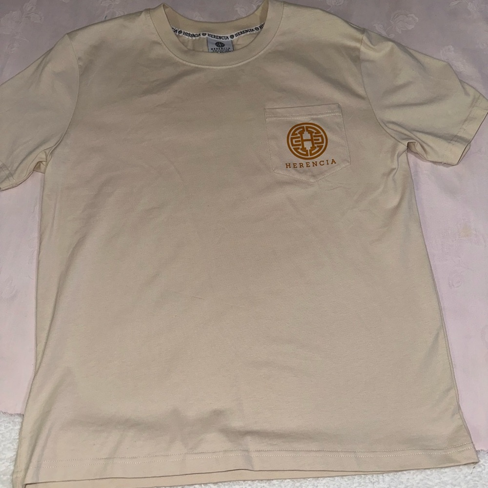 HERENCIA GRAPHIC TEE